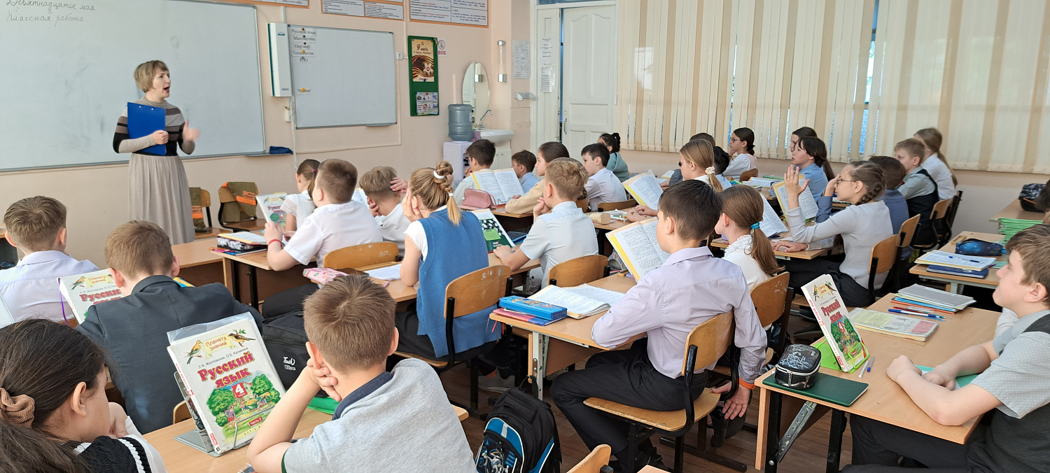 19 мая 2023 года специалисты Хабаровского краевого отделения ВДПО и Центра пропаганды Хабаровского края провели уроки безопасности "Скажем пожару нет!!!" 