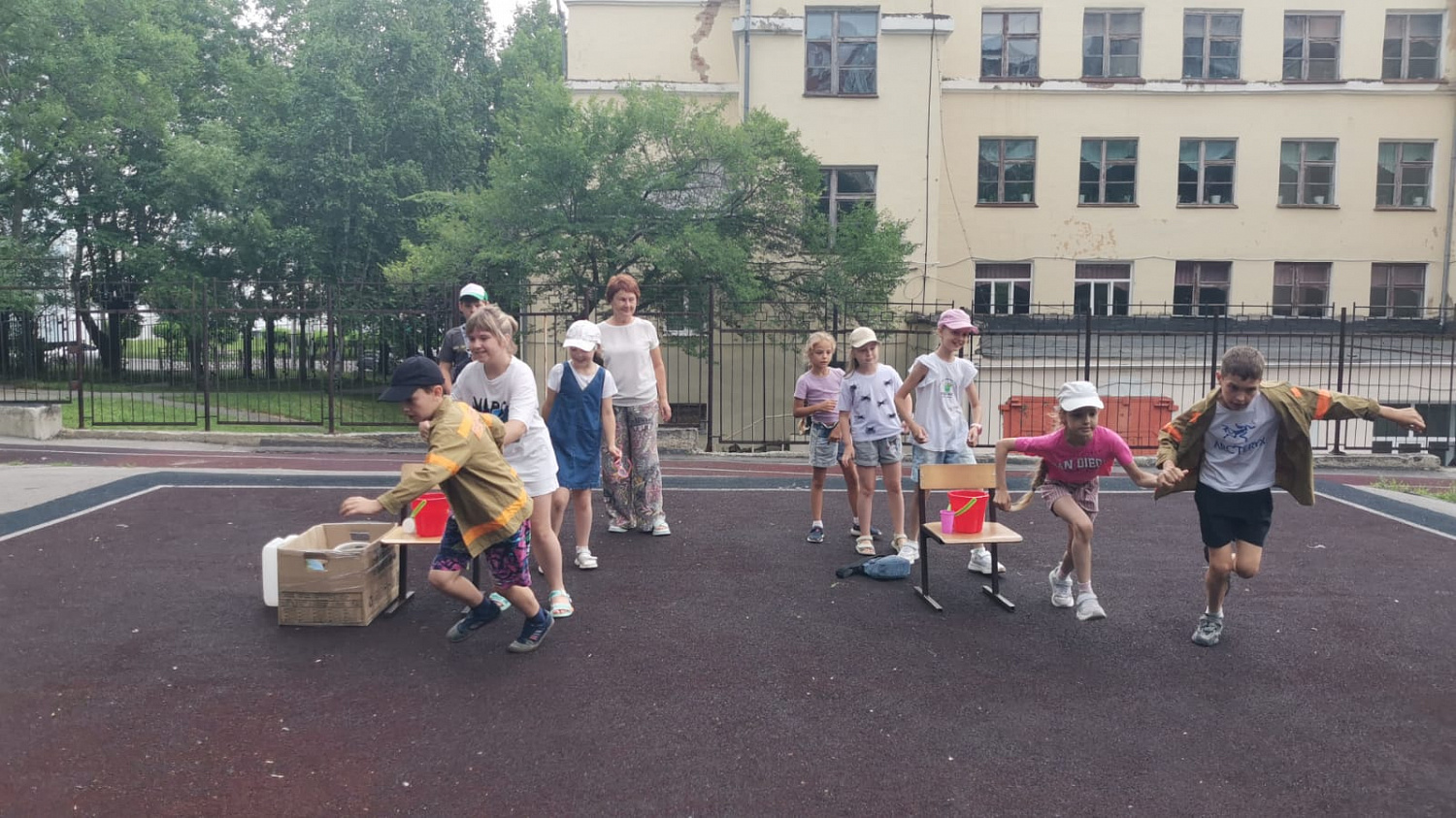  День безопасности для ребят пришкольного лагеря  